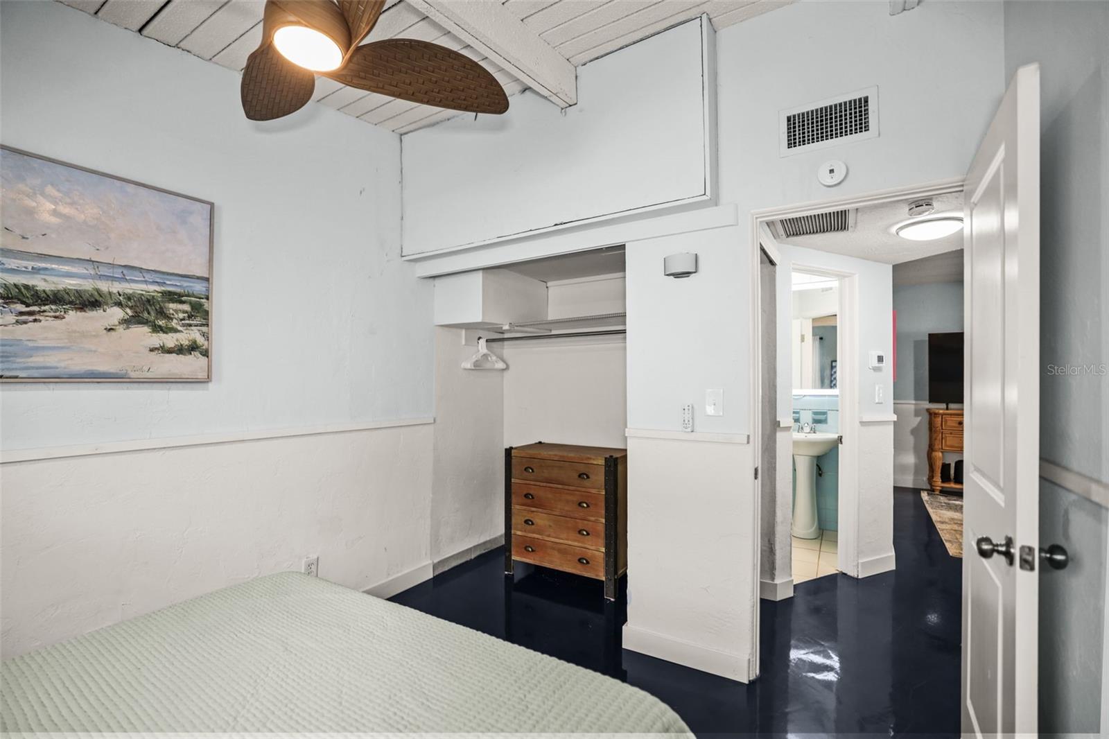 14023 Palm St Property Photo 17