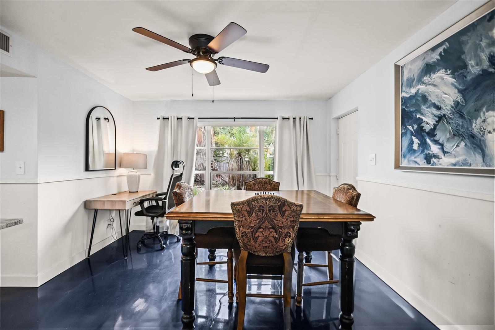 14023 Palm St Property Photo 19