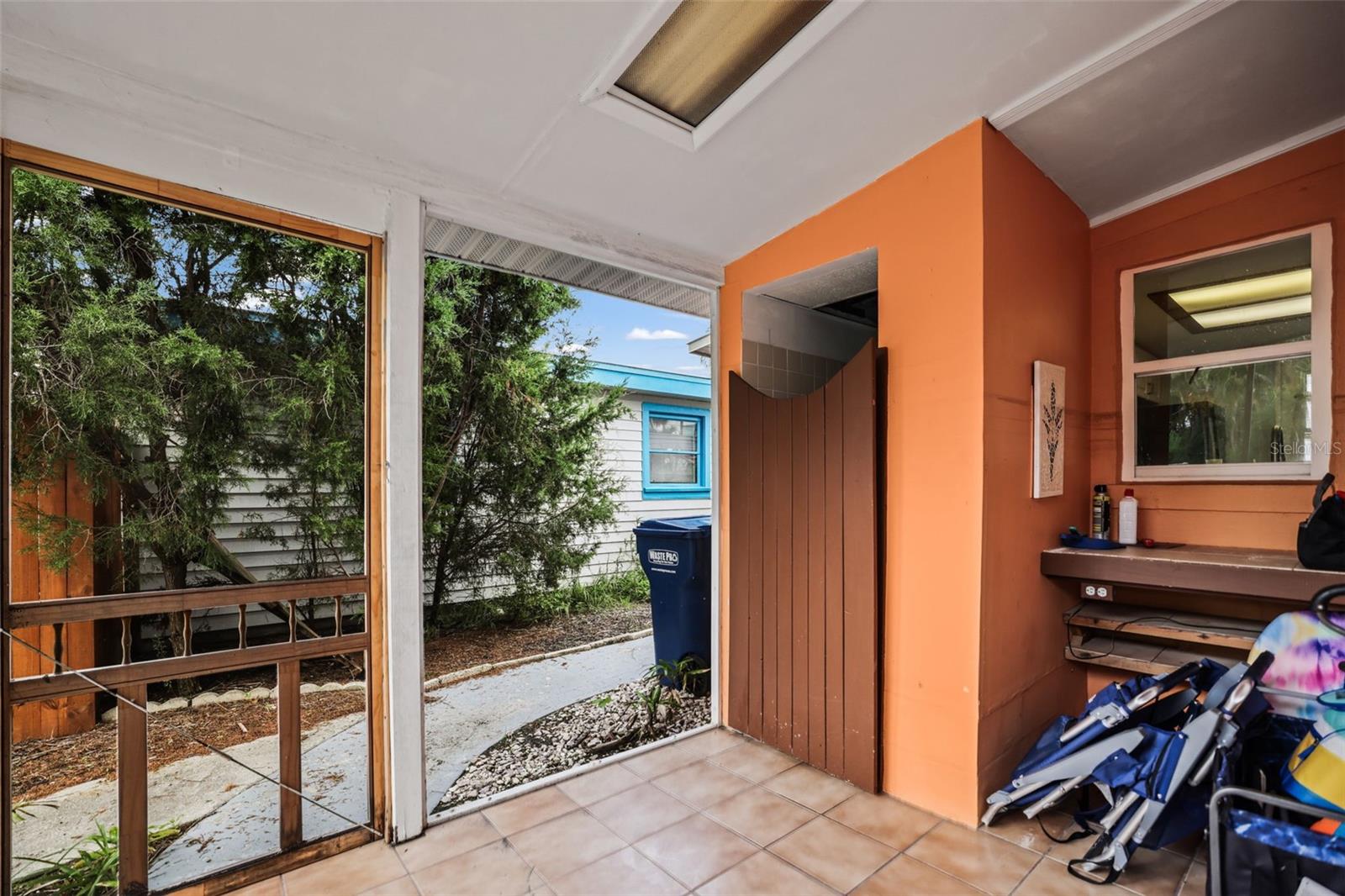 14023 Palm St Property Photo 27