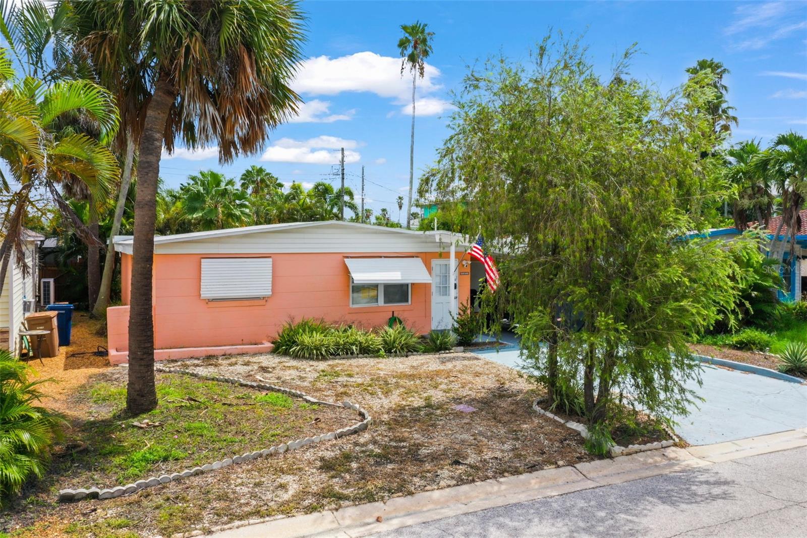 14023 Palm St Property Photo 38