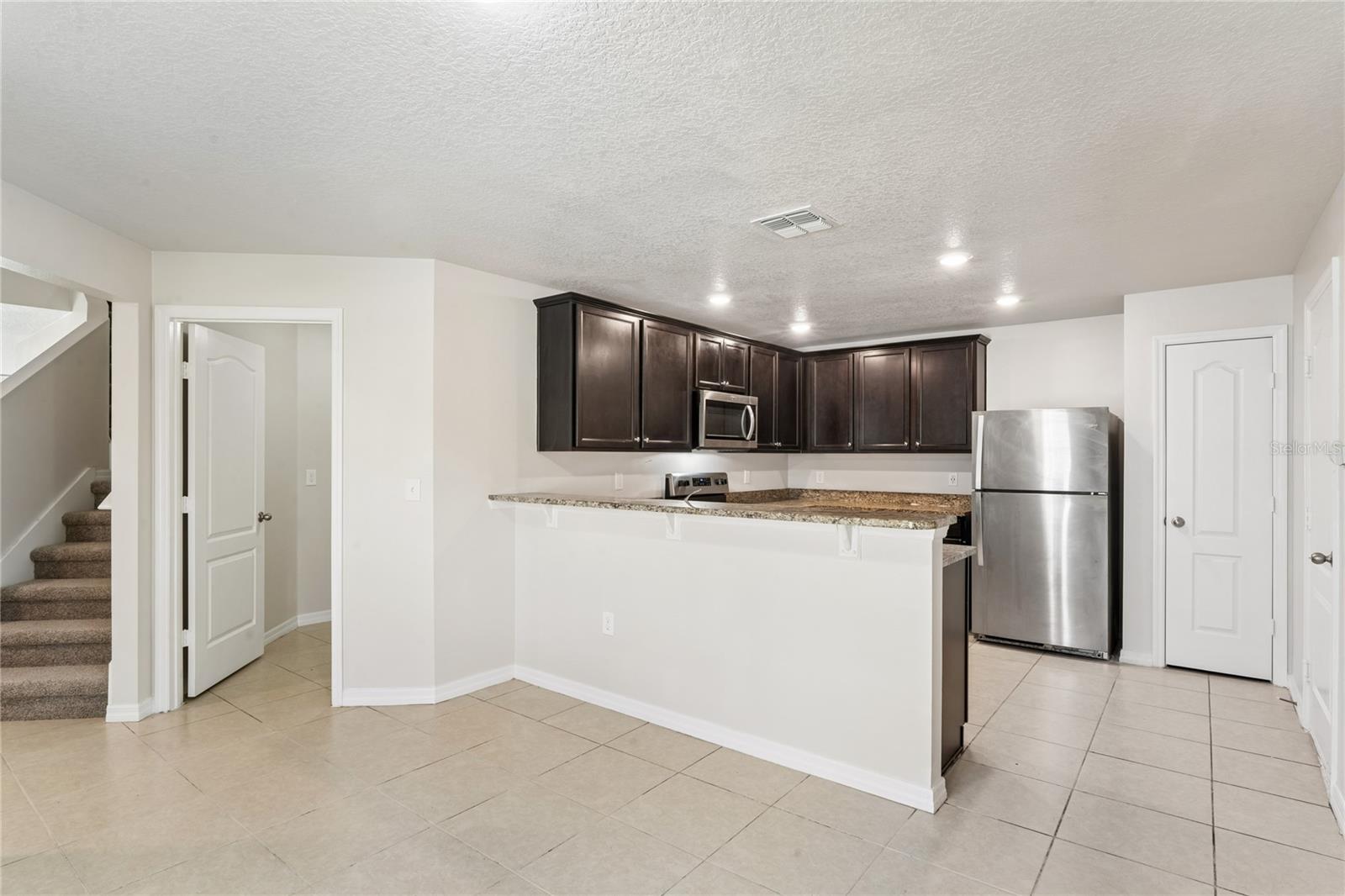 2427 Caspian Dr Property Photo 6