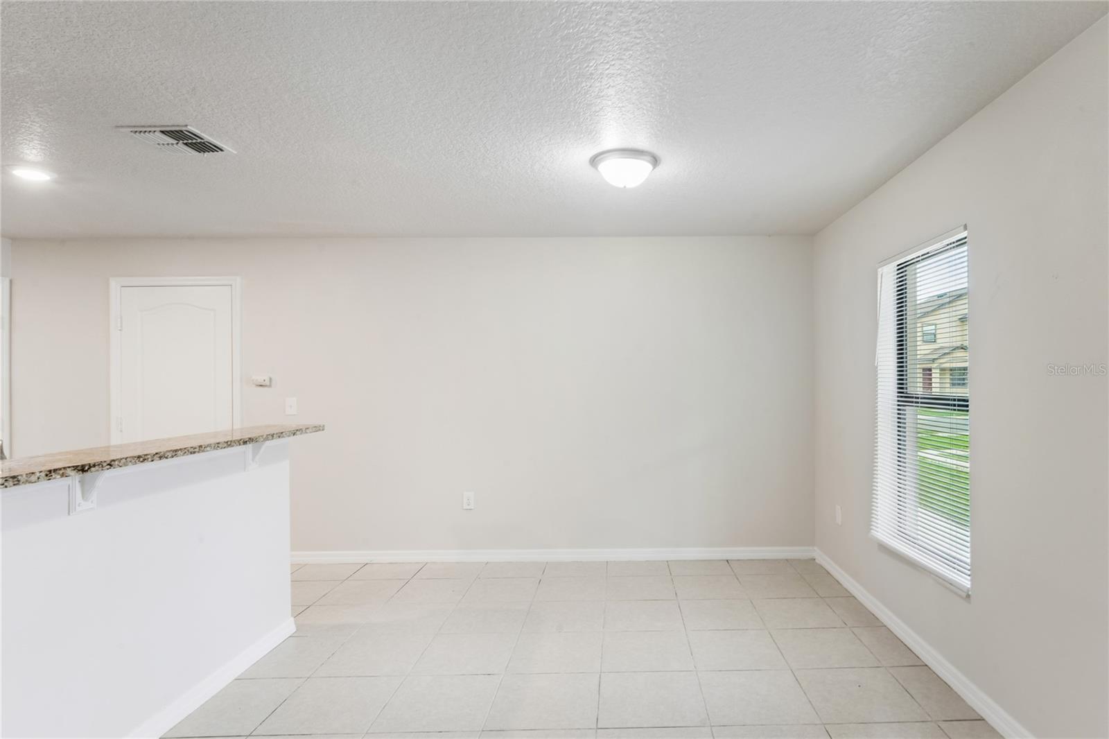 2427 Caspian Dr Property Photo 8