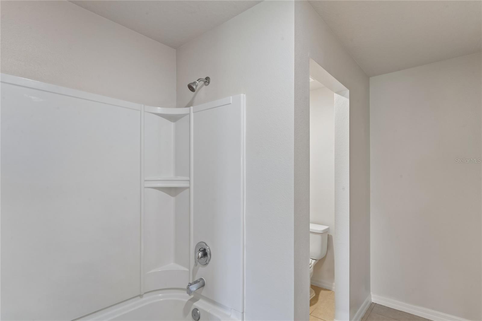 2427 Caspian Dr Property Photo 13