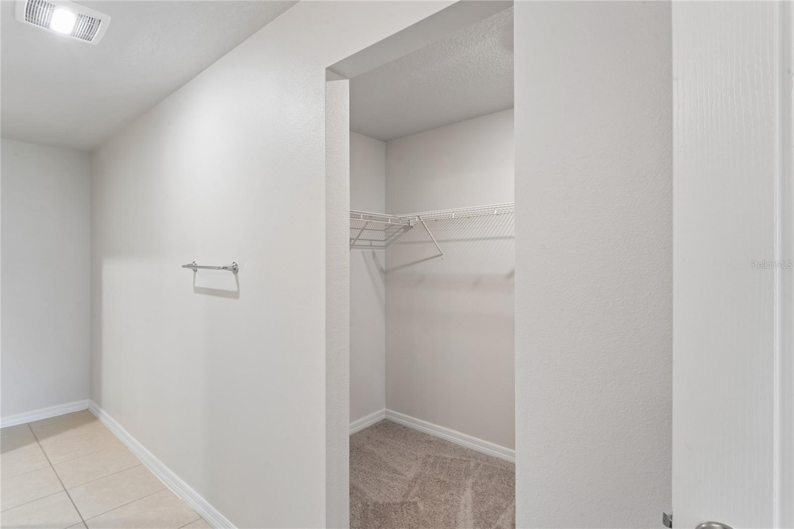 2427 Caspian Dr Property Photo 14