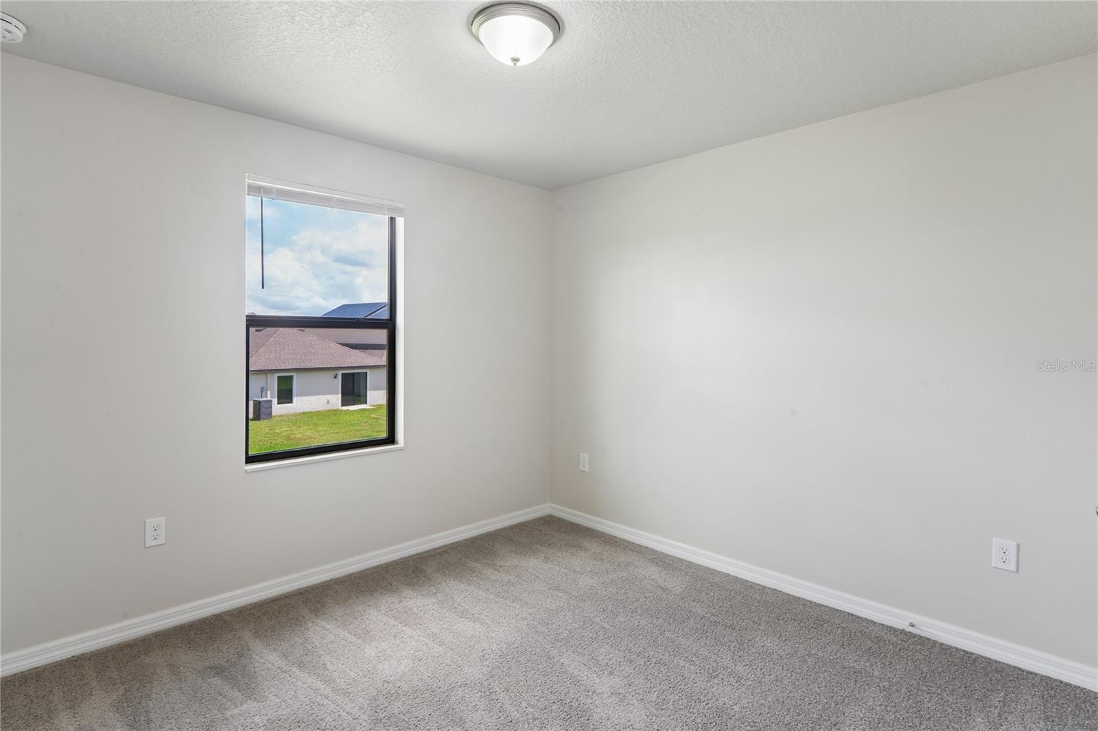 2427 Caspian Dr Property Photo 18