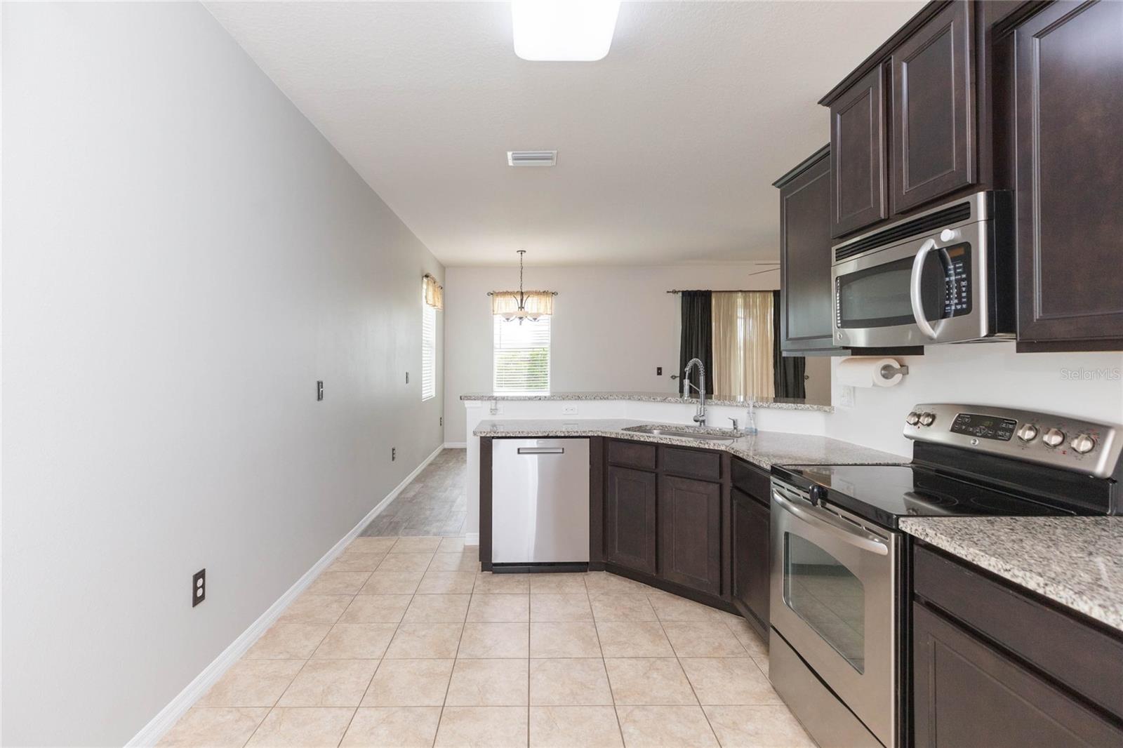 36108 Laguna Hills Cir Property Photo 3