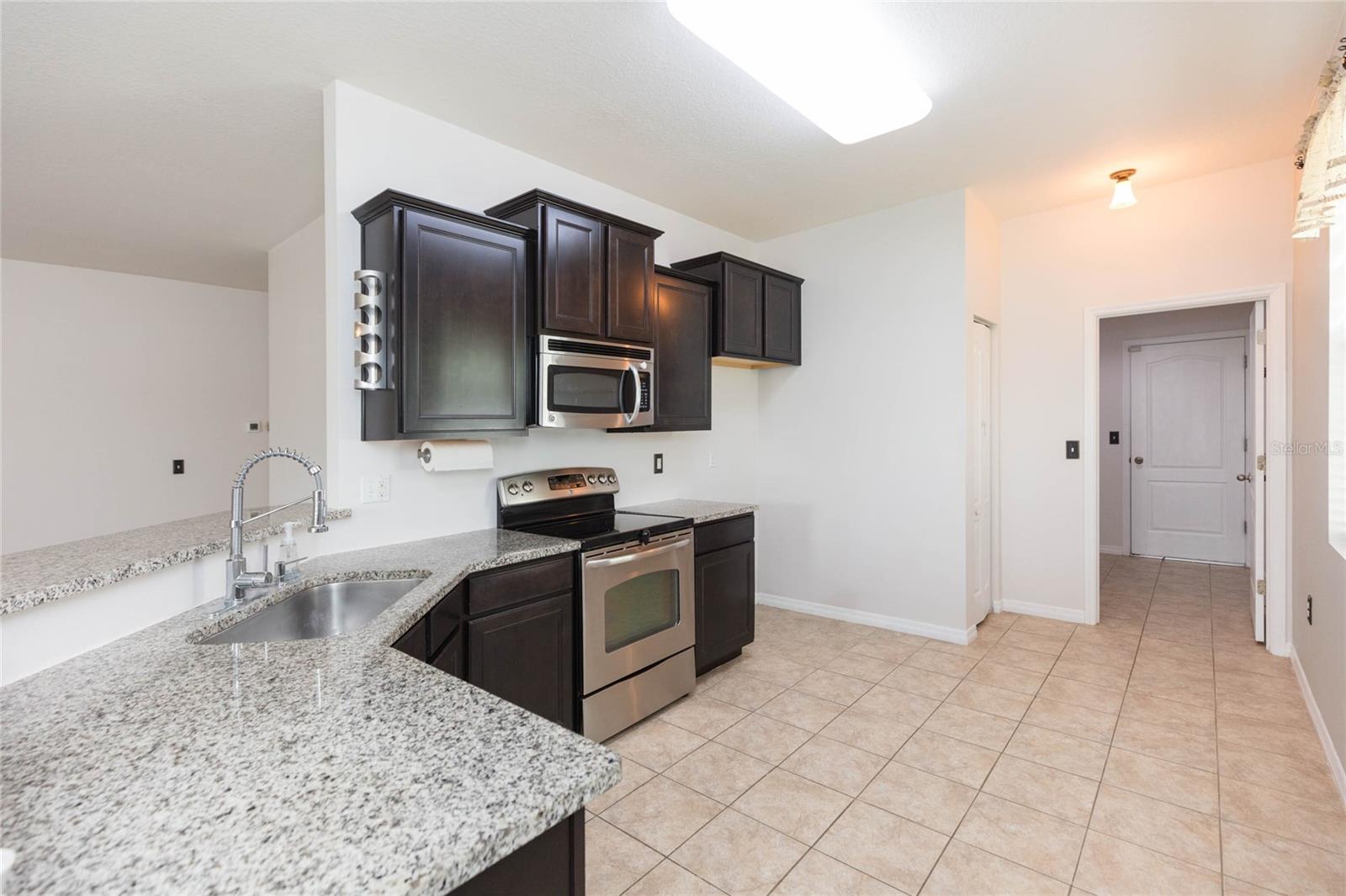 36108 Laguna Hills Cir Property Photo 9