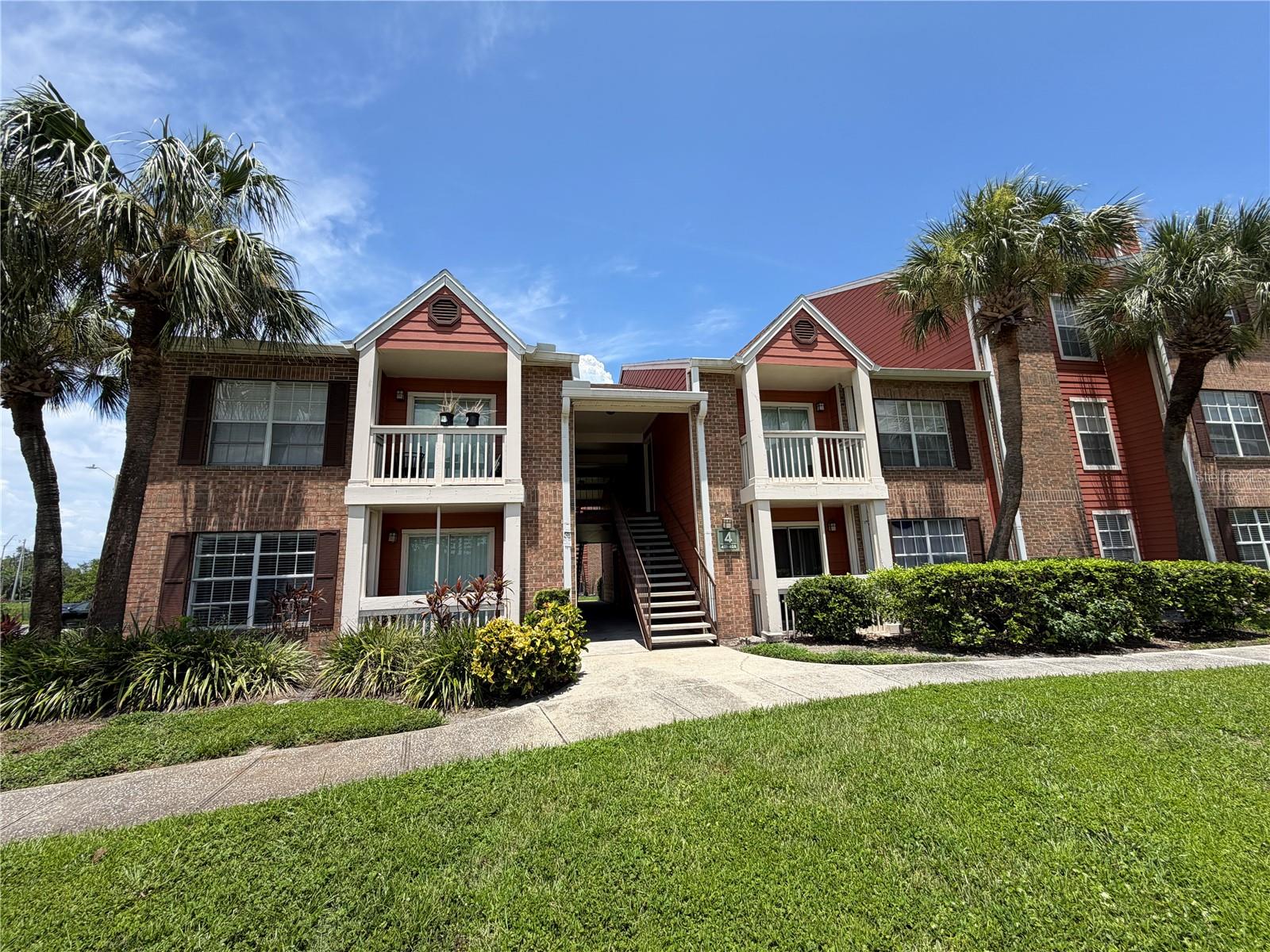 10200 GANDY BLVD N #418