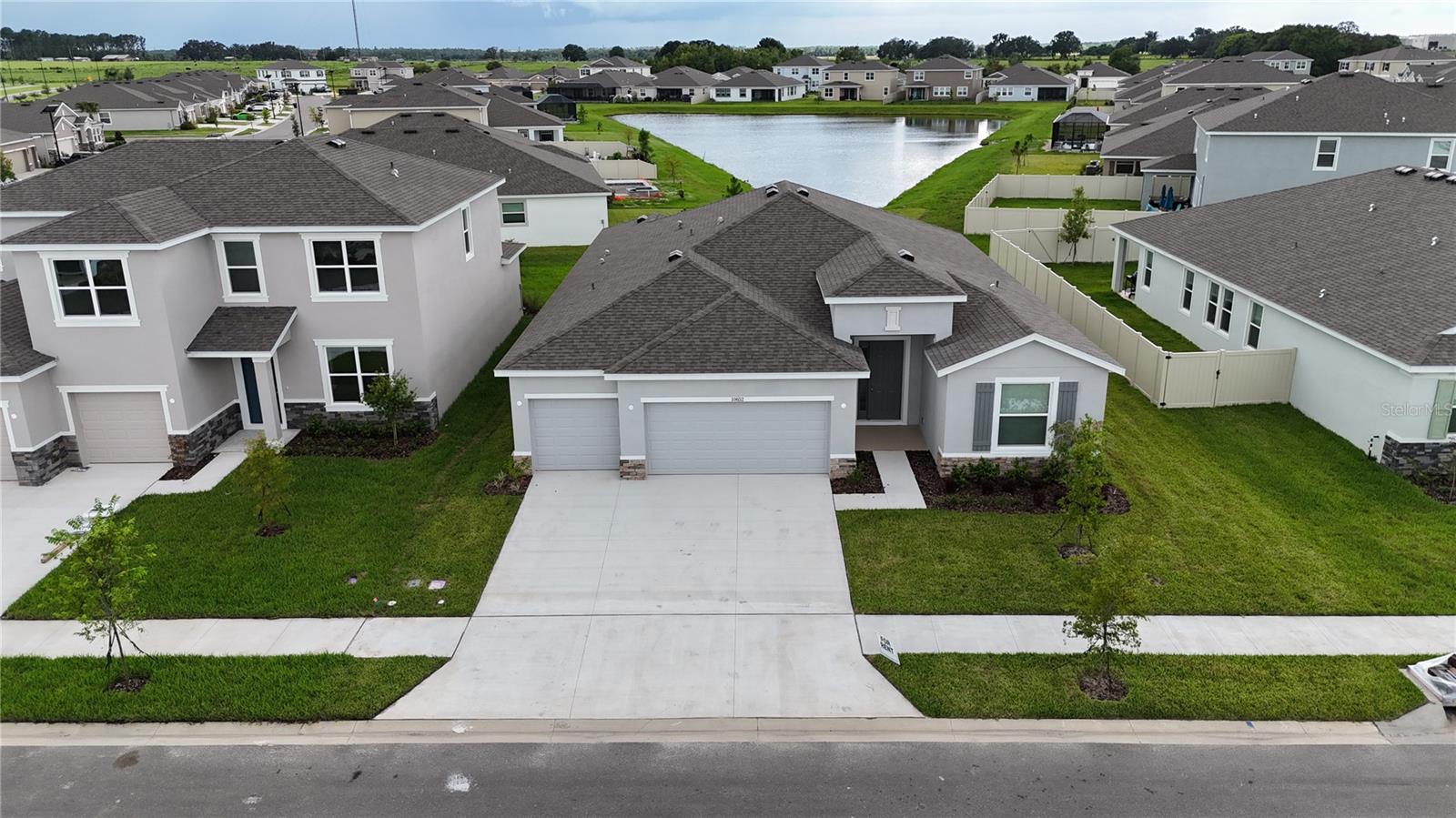 10652 Bridgegate Heights Loop Property Photo 2