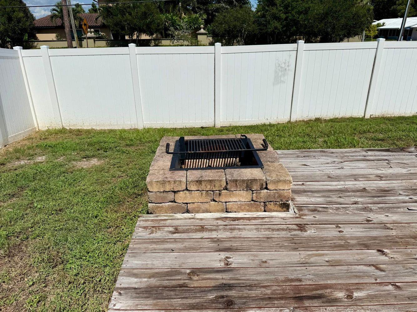 3363 Marion Dr Property Photo 45
