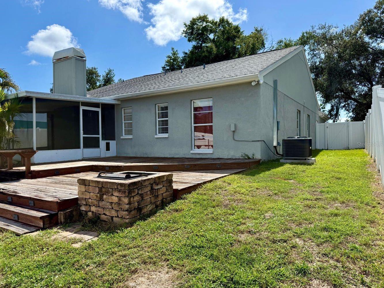 3363 Marion Dr Property Photo 48