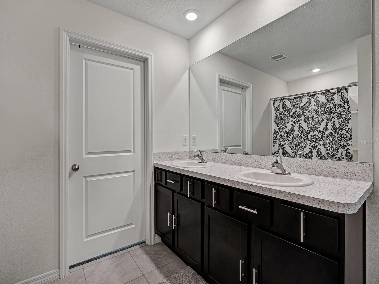 7850 Sail Clover Ln Property Photo 14
