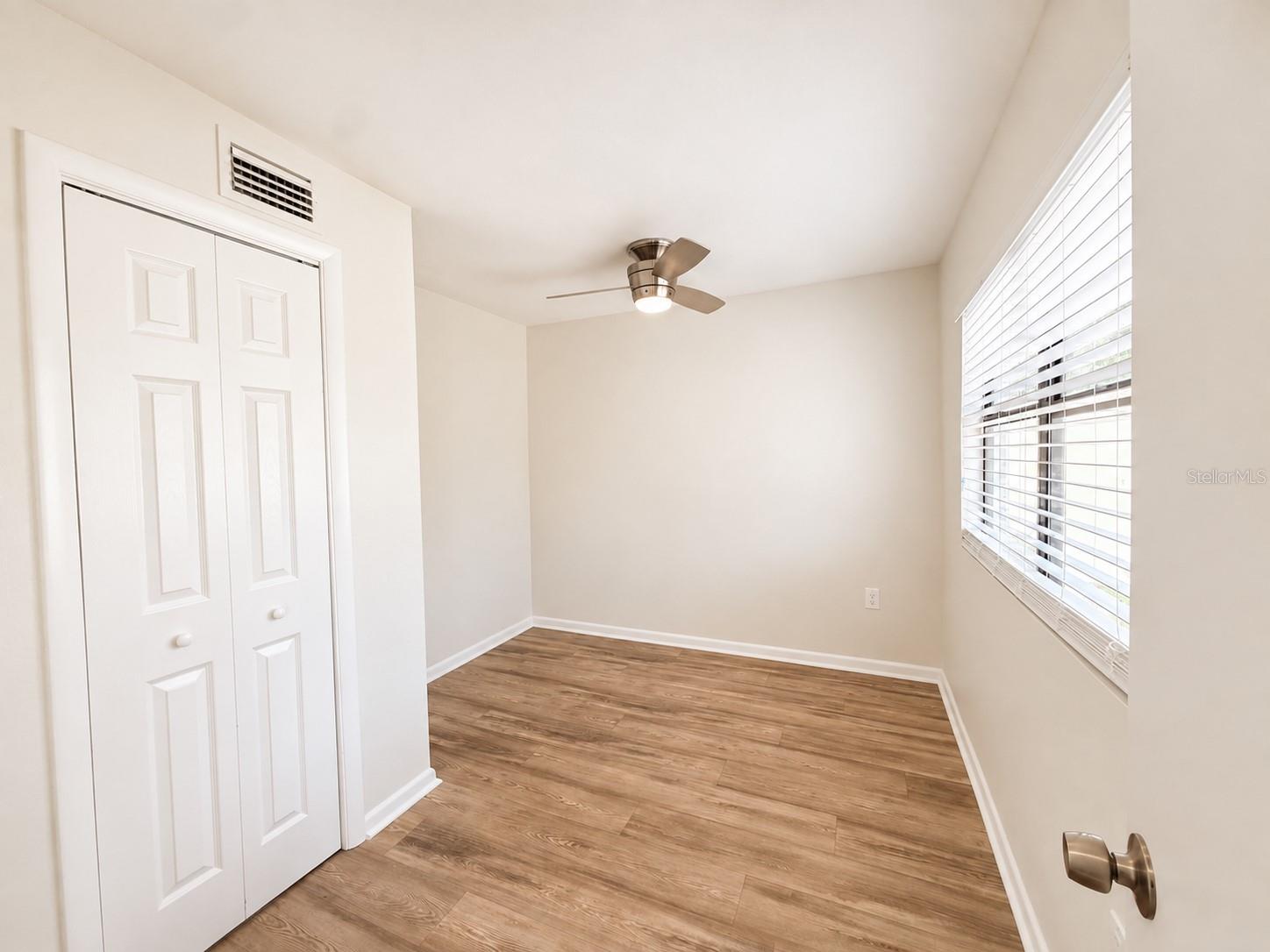 7301 N Dartmouth Ave Property Photo 4