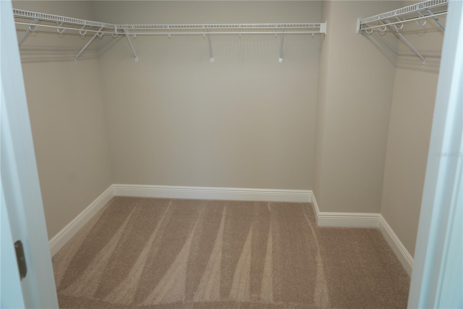 5450 Wayfarer Ave Property Photo 18