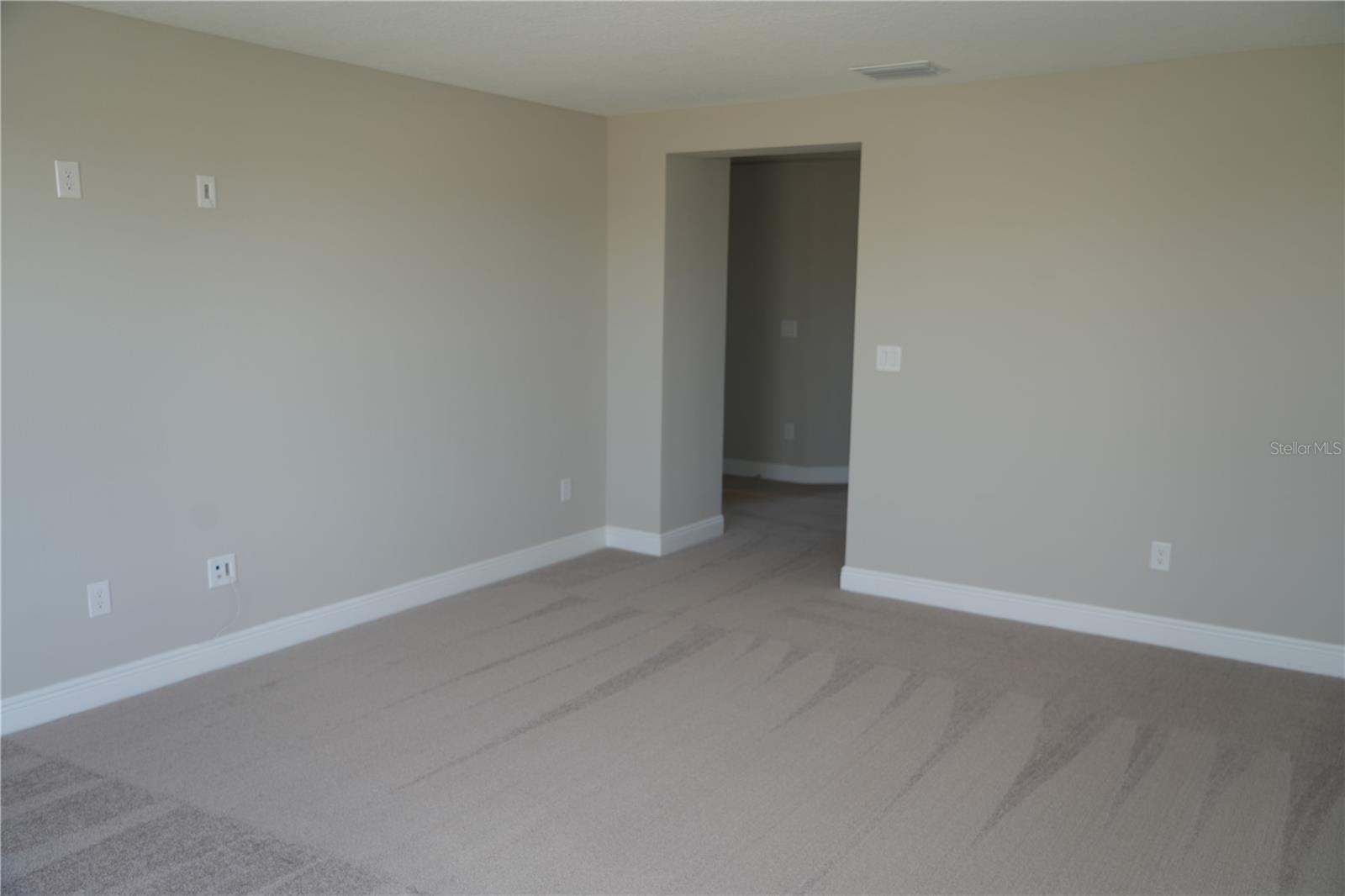 5450 Wayfarer Ave Property Photo 19