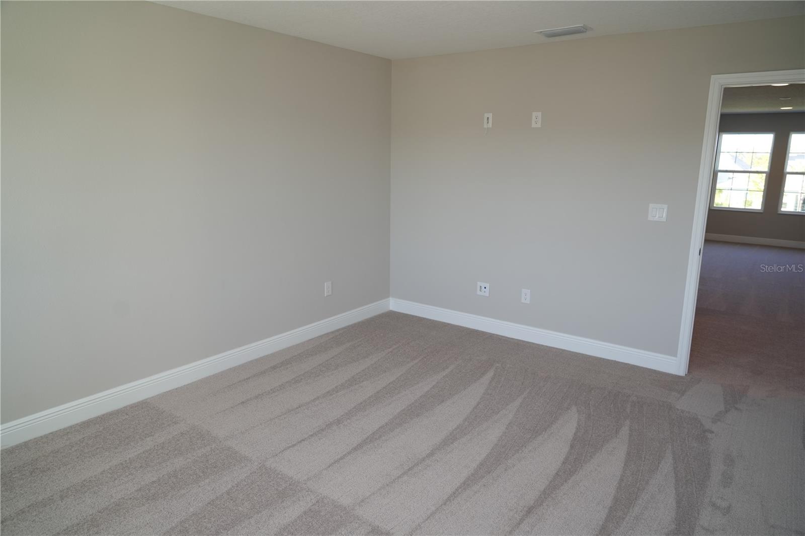 5450 Wayfarer Ave Property Photo 21
