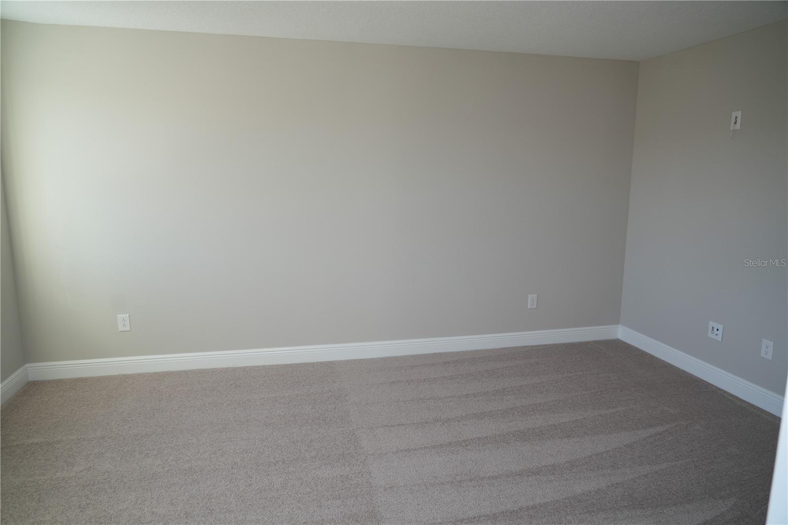 5450 Wayfarer Ave Property Photo 22
