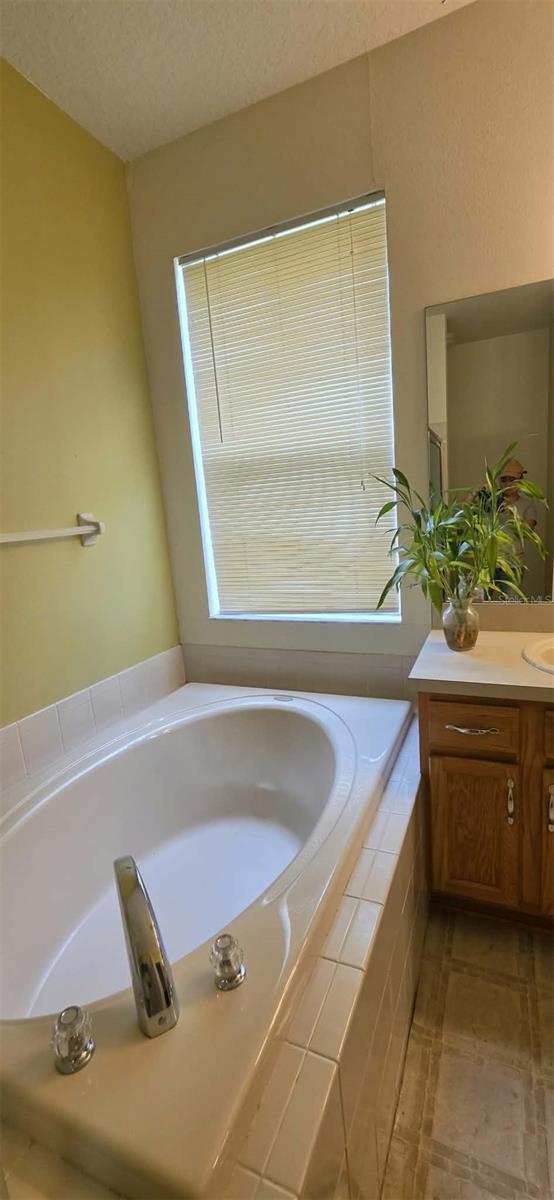 3233 Downan Point Dr Property Photo 20