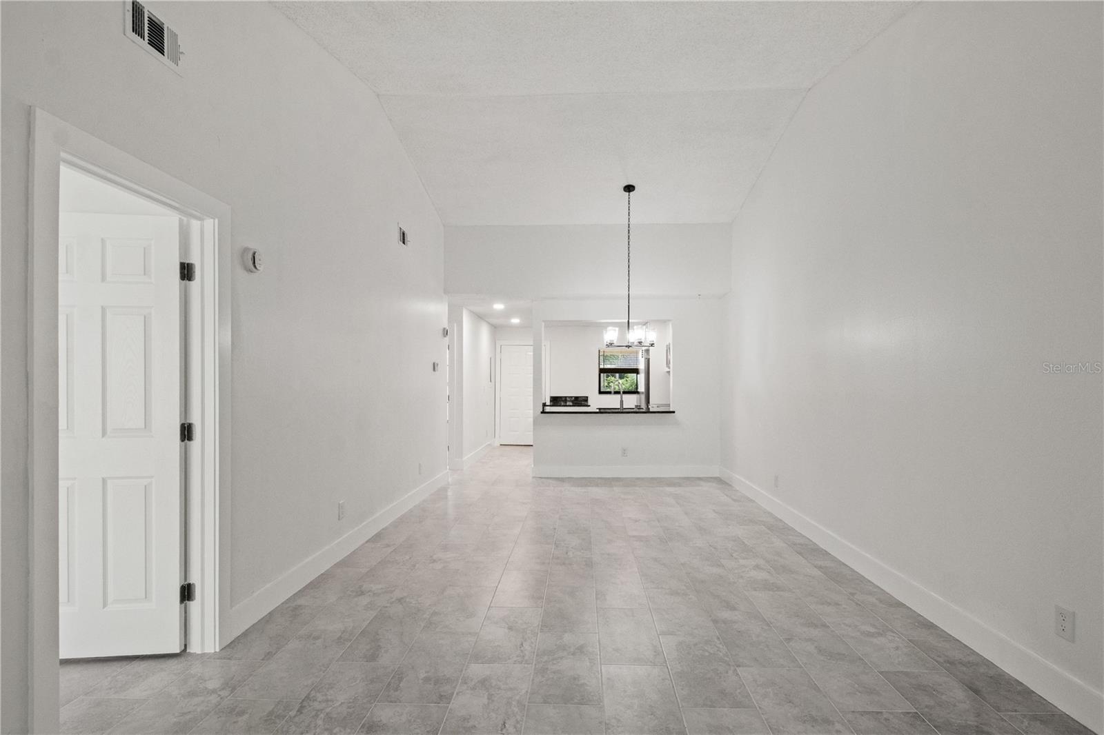 7828 Niagara Ave #322 Property Photo 4