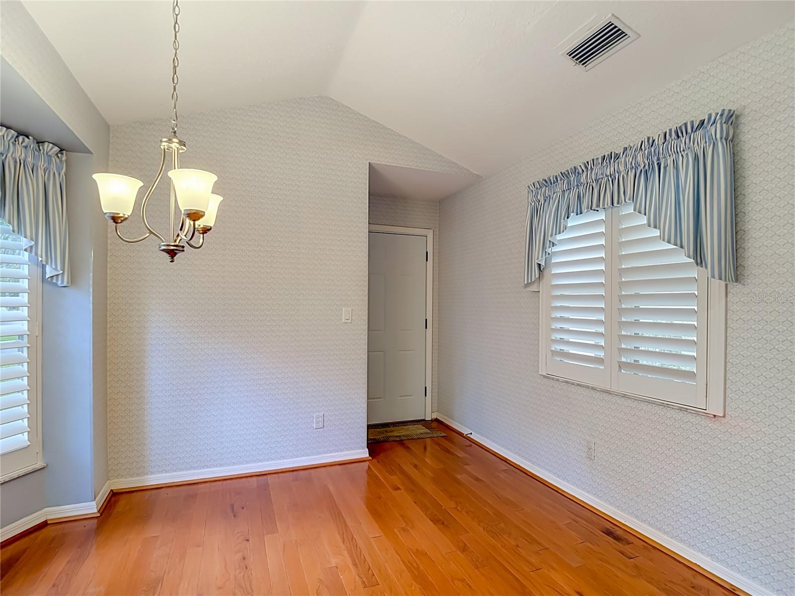 15886 Sanctuary Dr Property Photo 9