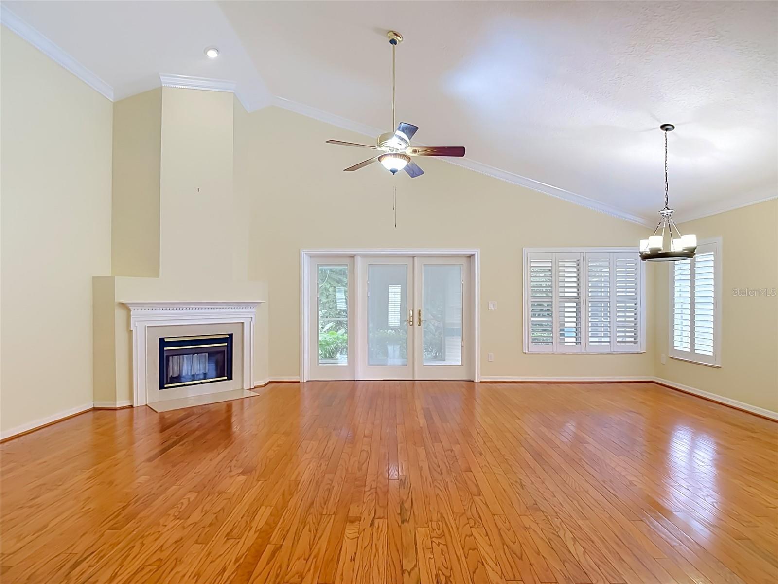 15886 Sanctuary Dr Property Photo 18