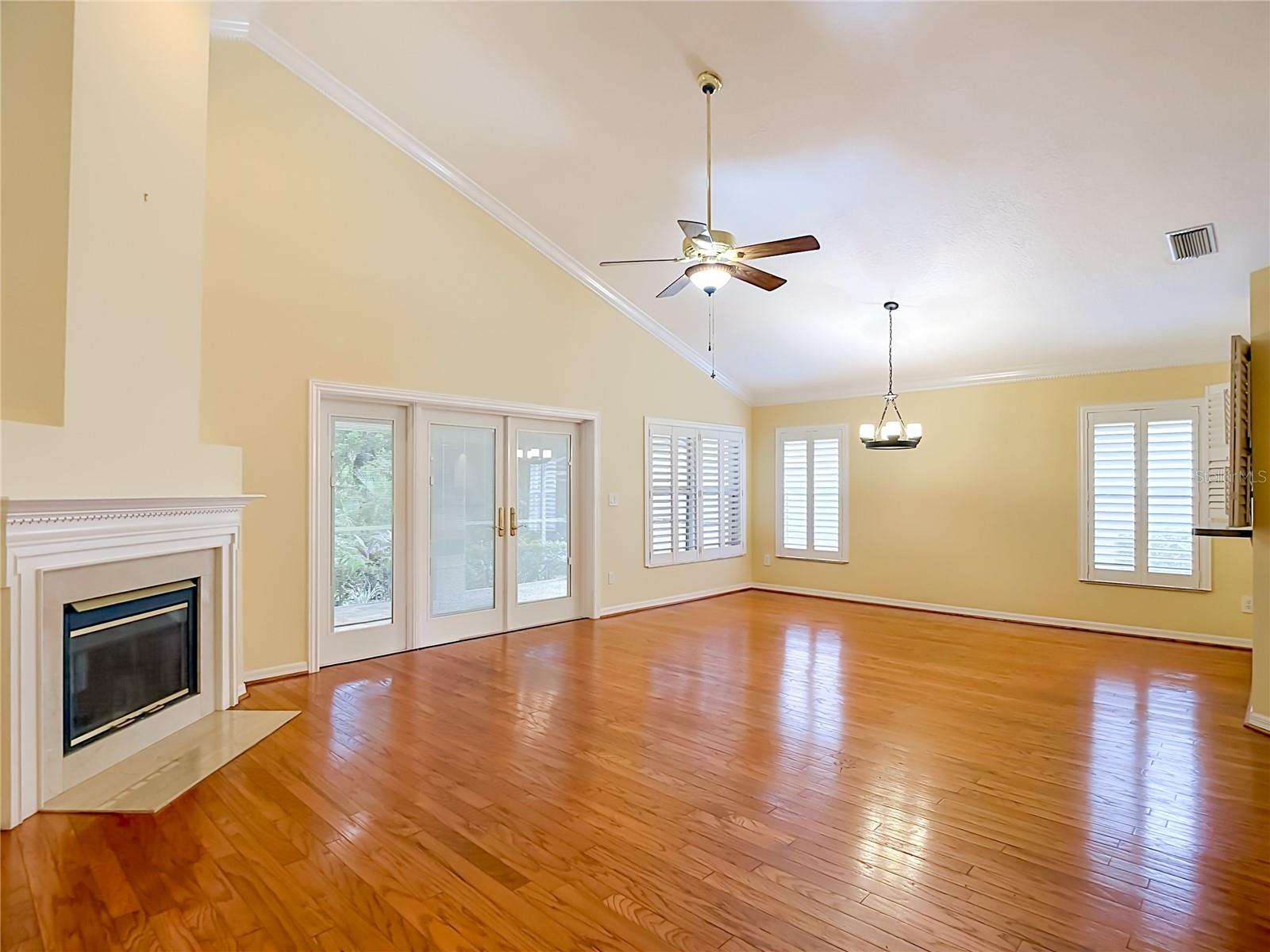 15886 Sanctuary Dr Property Photo 22