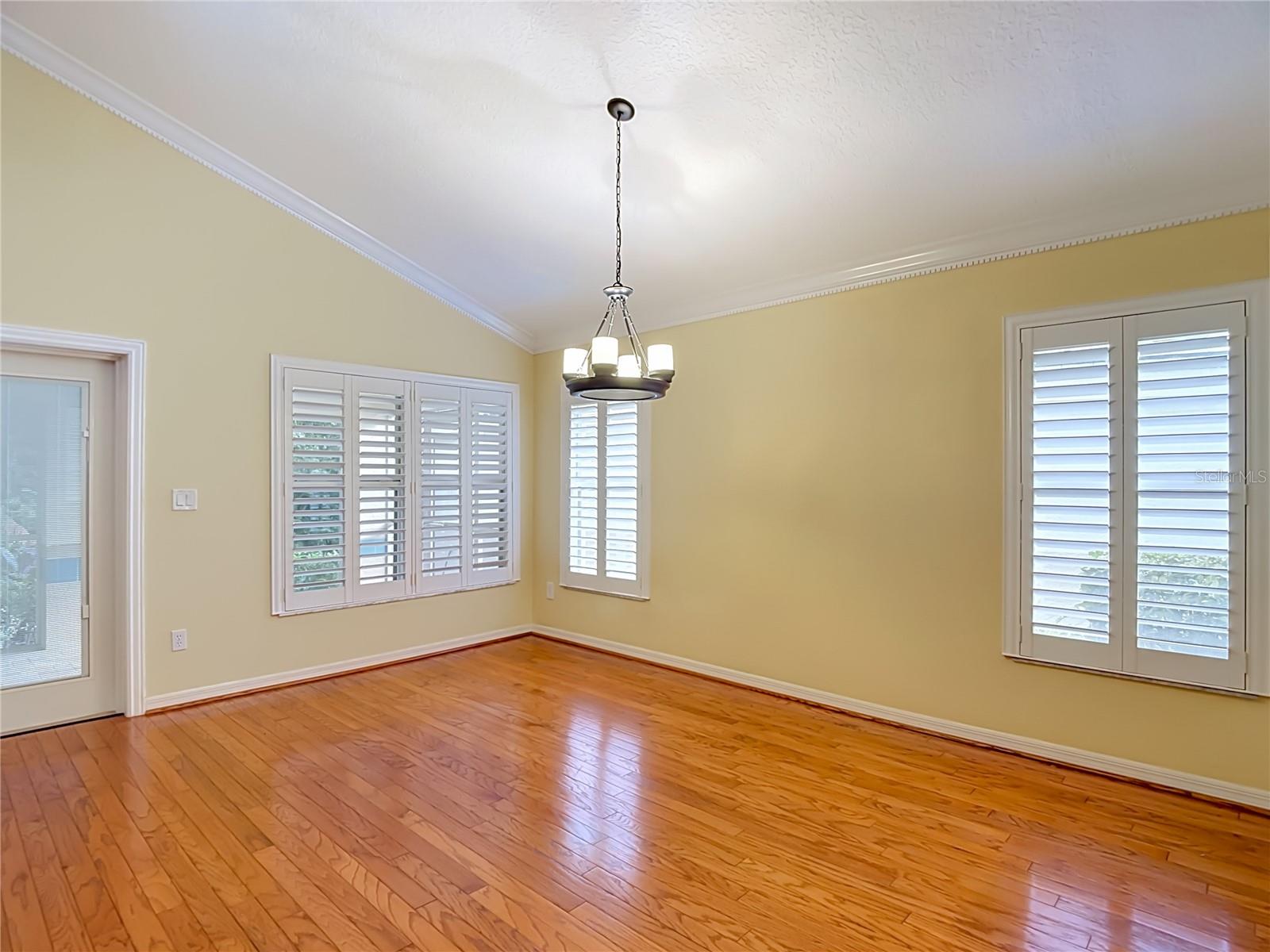 15886 Sanctuary Dr Property Photo 23