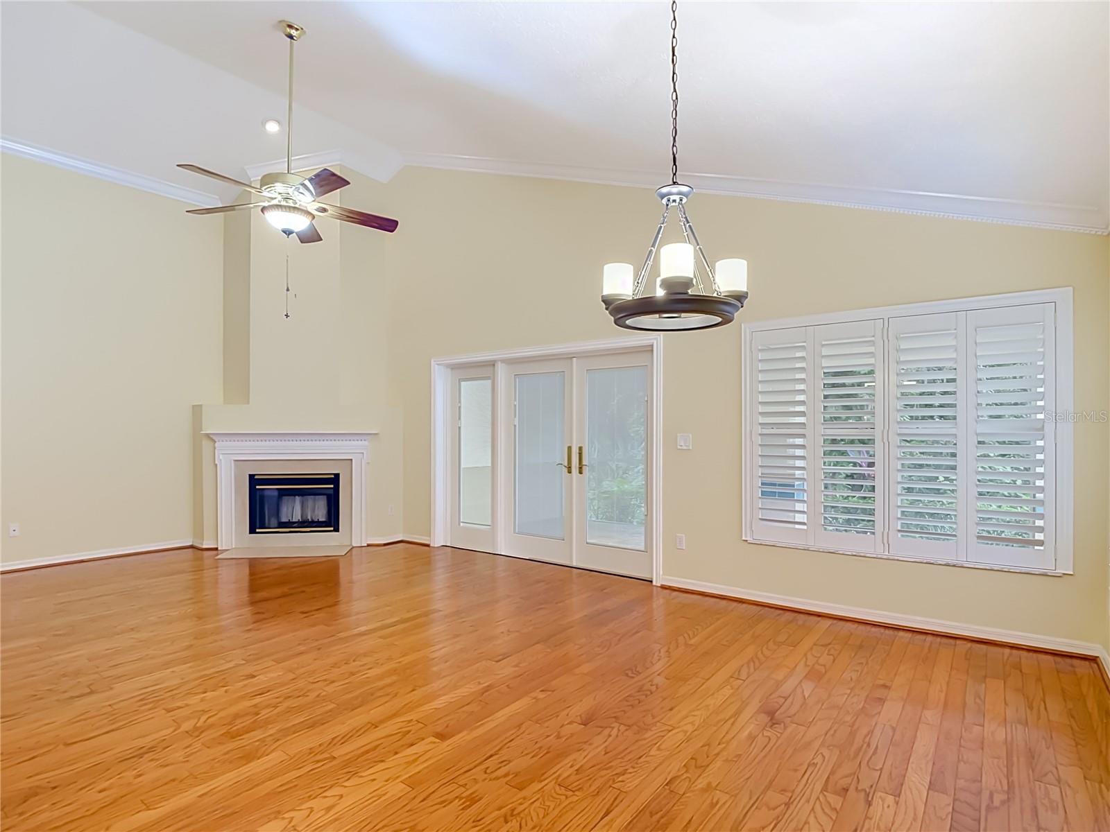 15886 Sanctuary Dr Property Photo 24