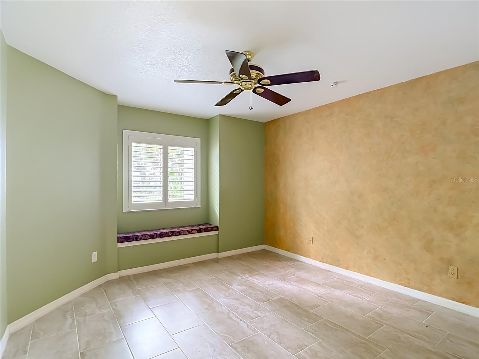 15886 Sanctuary Dr Property Photo 46