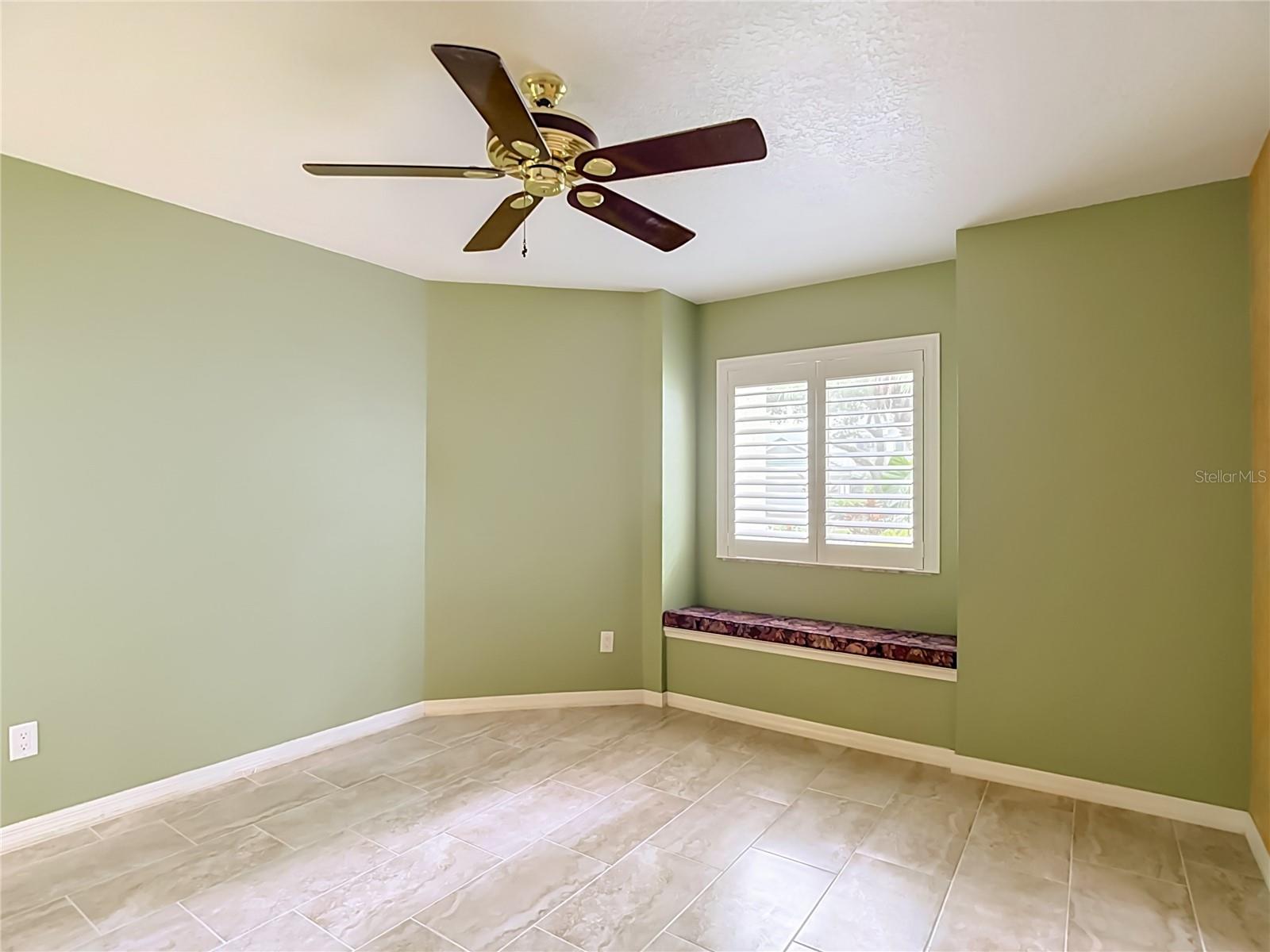 15886 Sanctuary Dr Property Photo 47