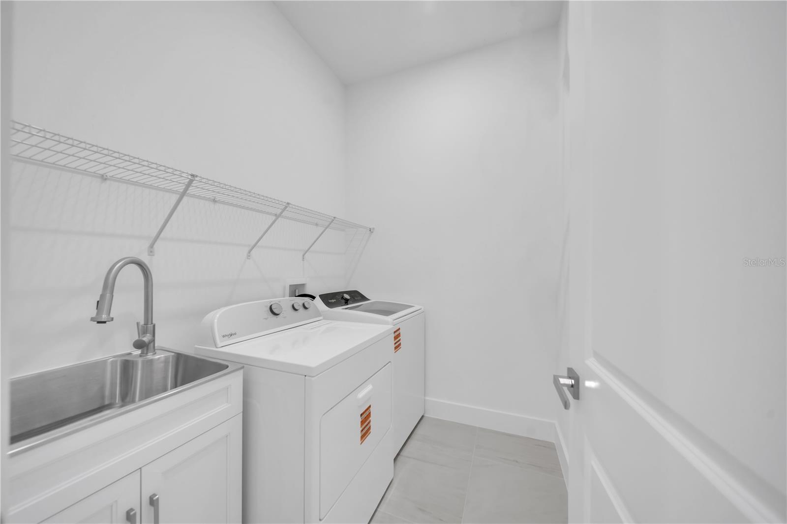 4703 Sara Ave N Property Photo 11