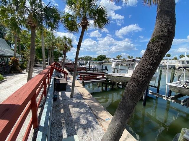 4851 W Gandy Blvd #b10l30 Property Photo 12