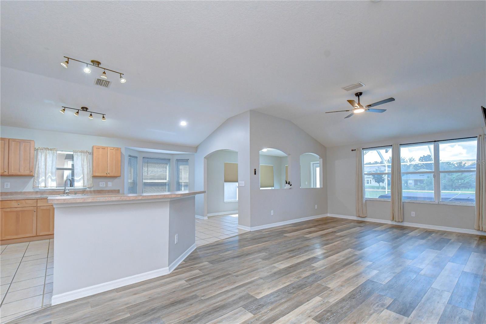 11117 Rodeo Ln Property Photo 6