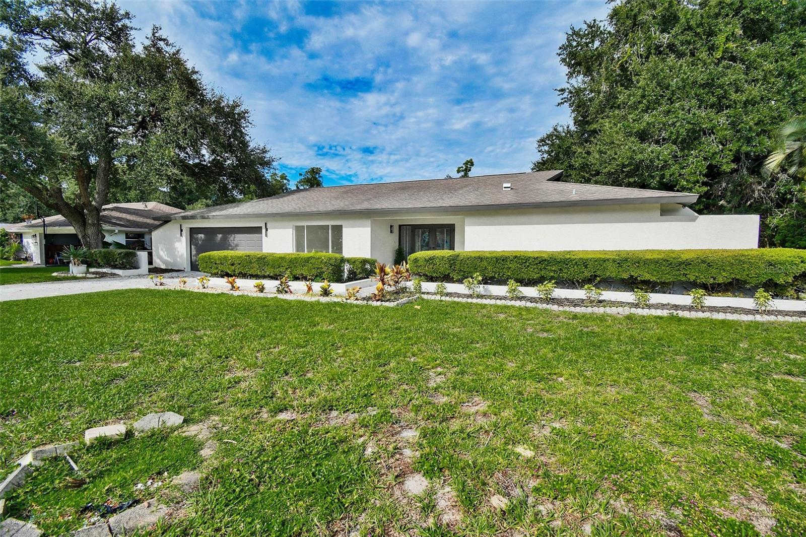 207 Dunbridge Dr Property Photo 3