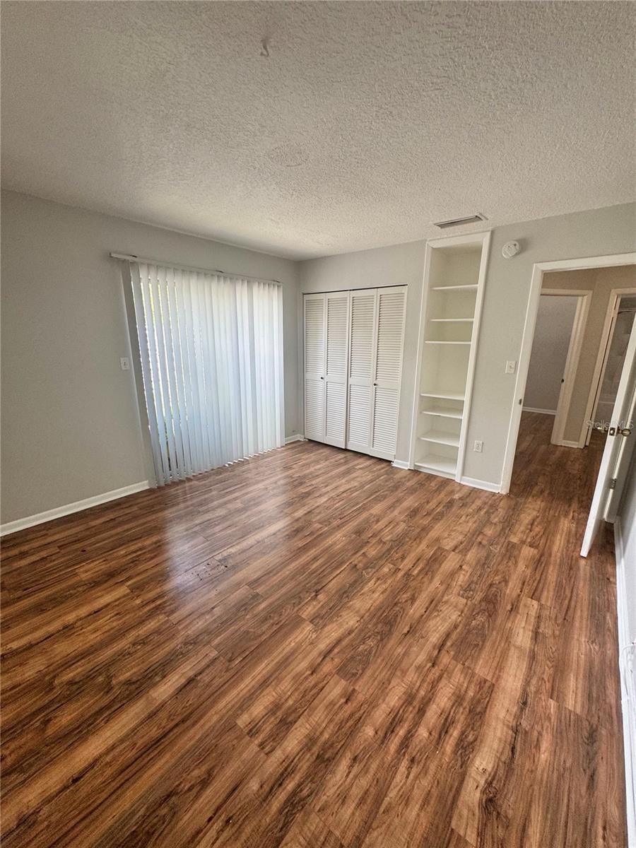 2896 Meadow Lake Ave Property Photo 7