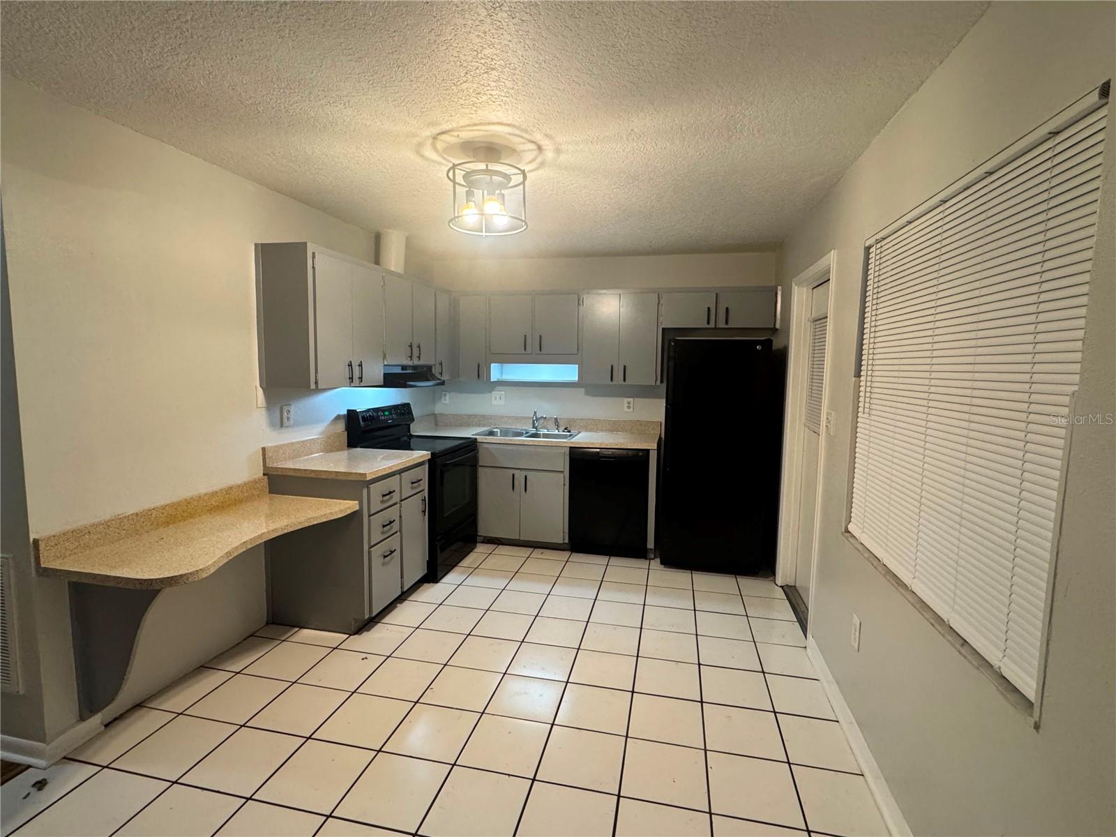 2896 Meadow Lake Ave Property Photo 11