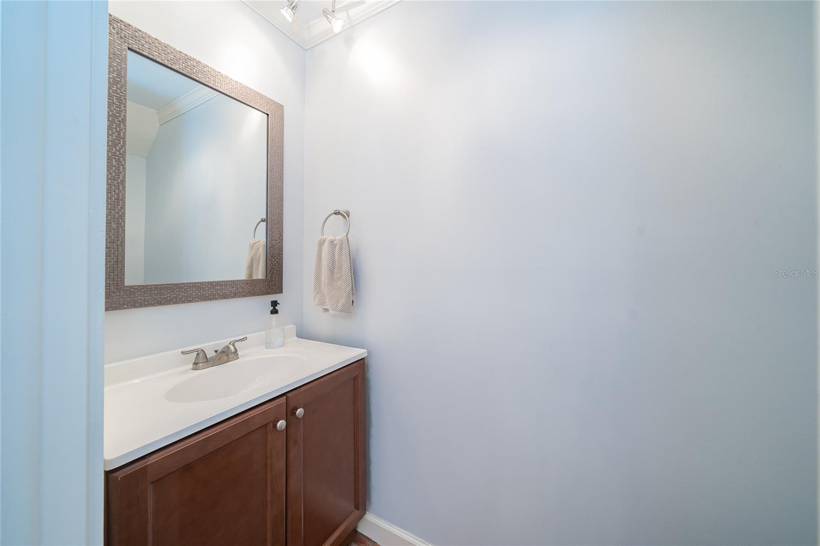 2939 W Knights Ave Property Photo 45