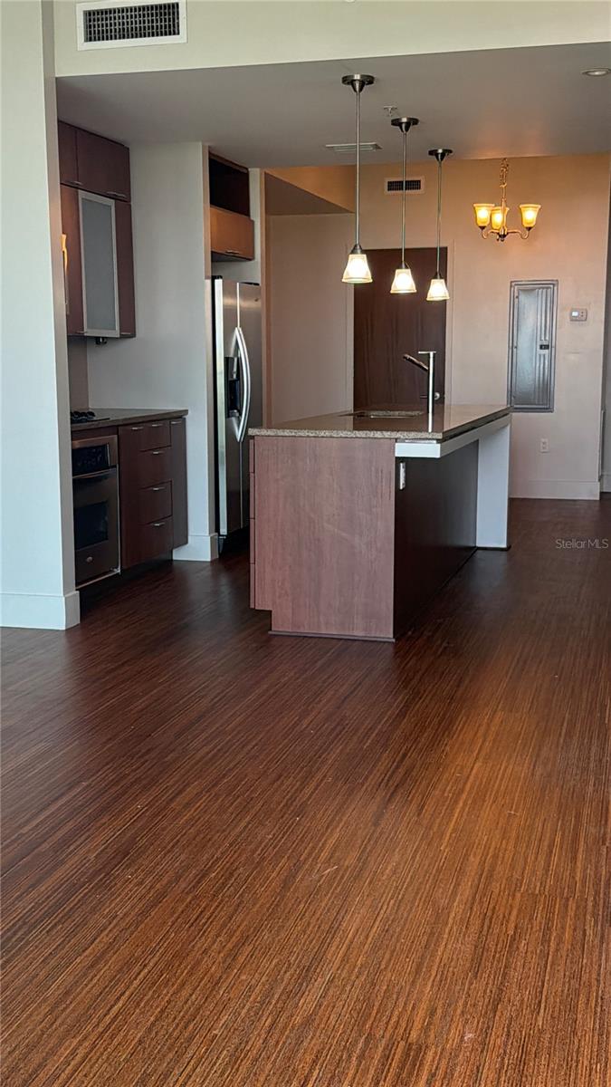 912 Channelside Dr #2505 Property Photo 7