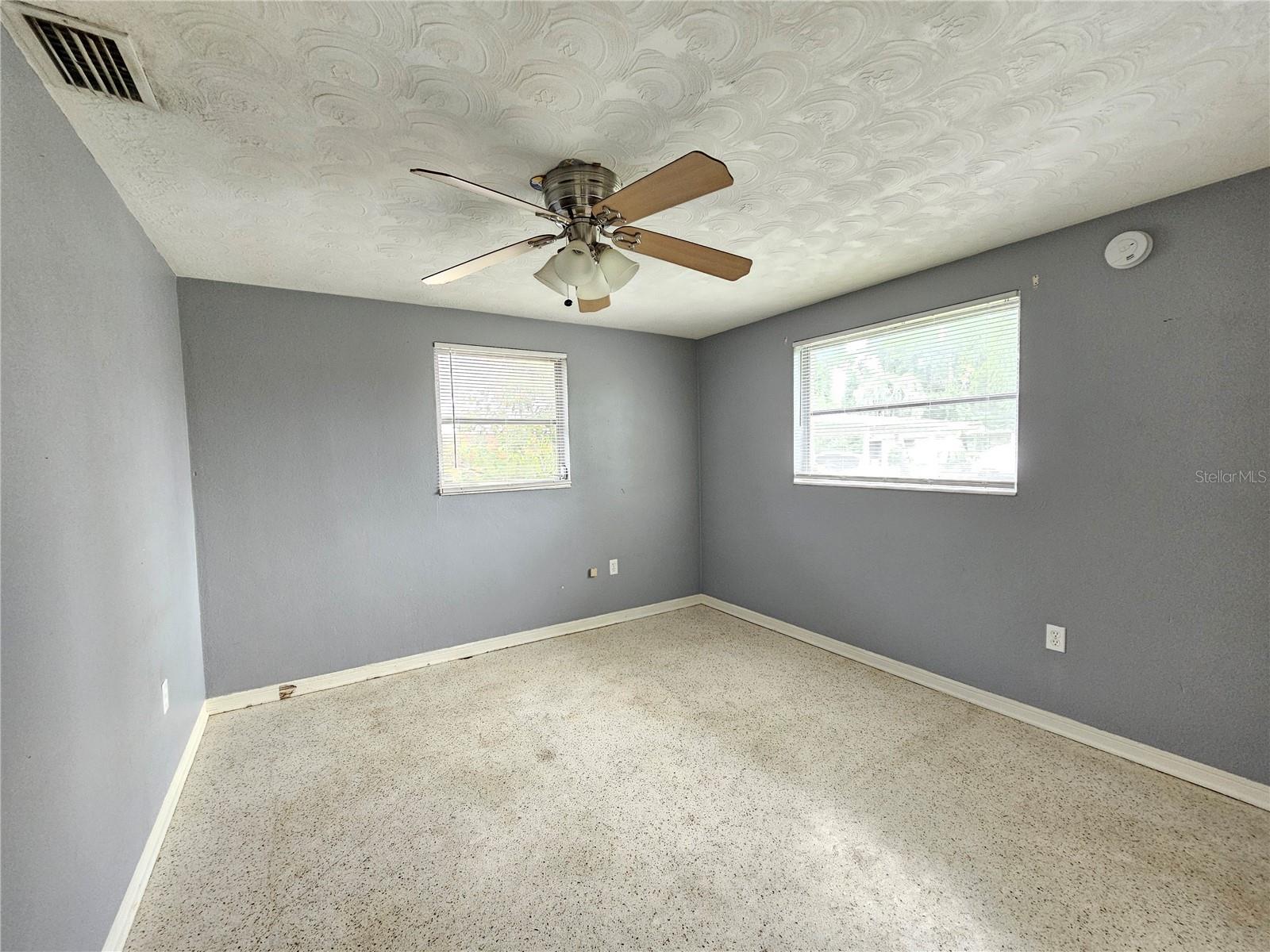 1702 Aqua Ln Property Photo 13