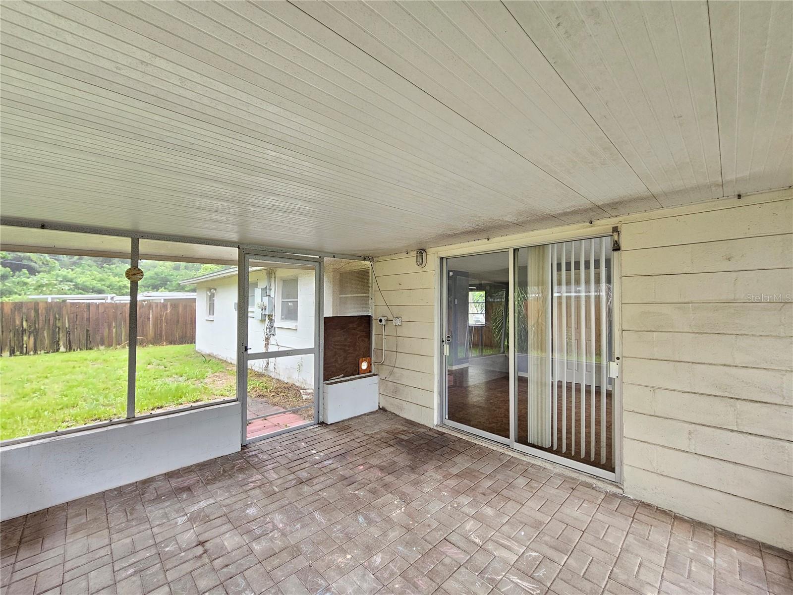 1702 Aqua Ln Property Photo 18