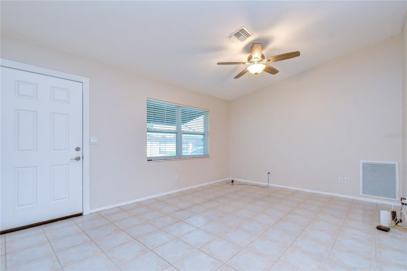 8811 Martinique Ln Property Photo 11