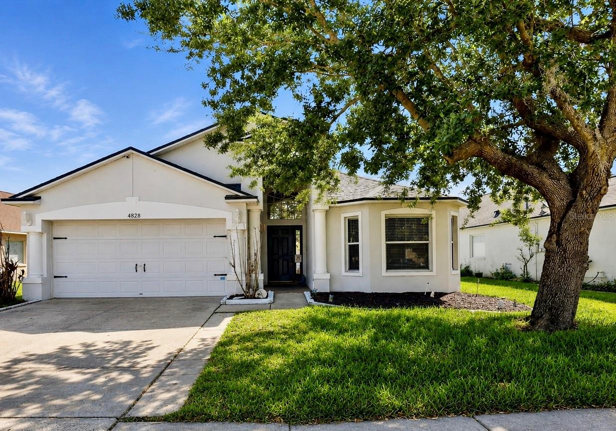 4828 Wessex Way Property Photo 1