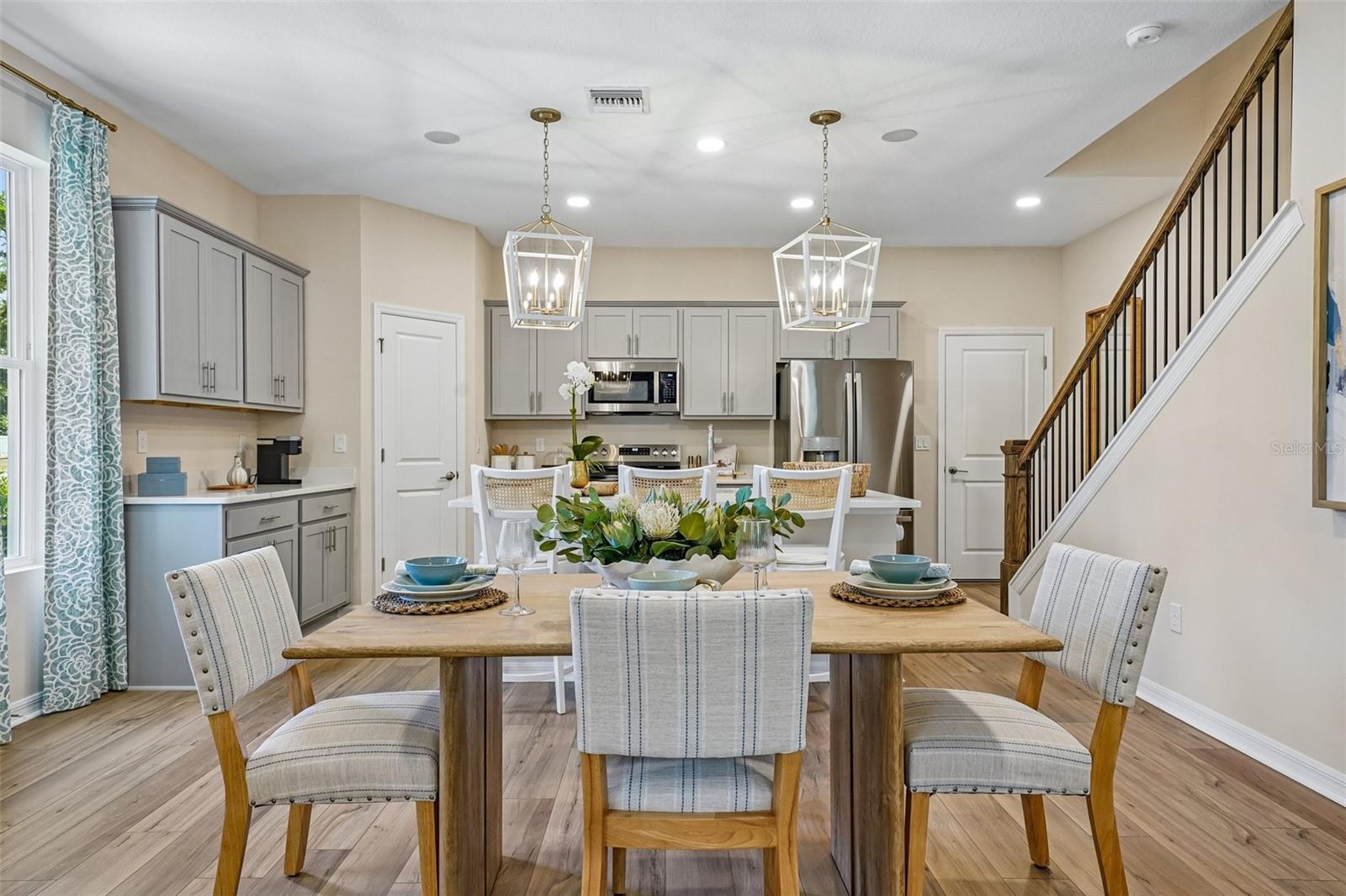 648 Silver Stream Ct Property Photo 14