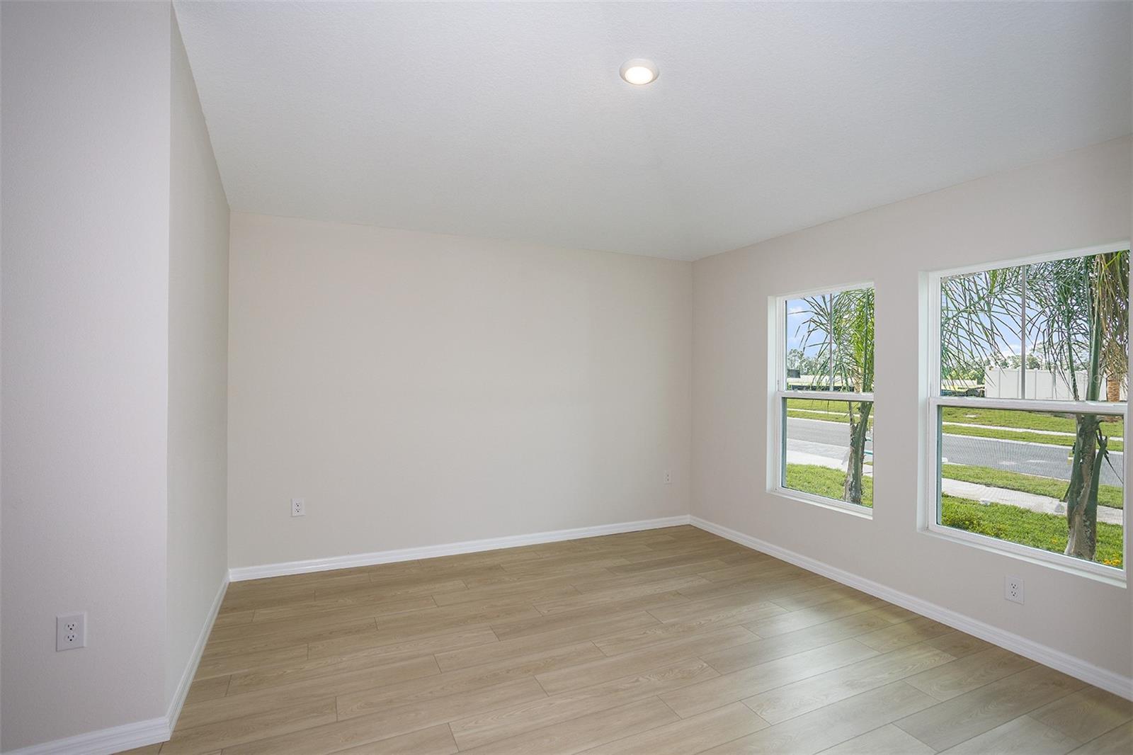31702 Oyster Trellis Ln Property Photo 12