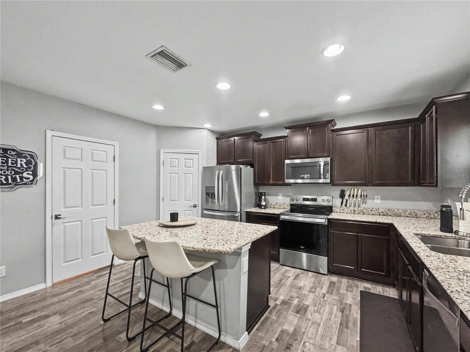 4842 CHATTERTON WAY Property Photo 1