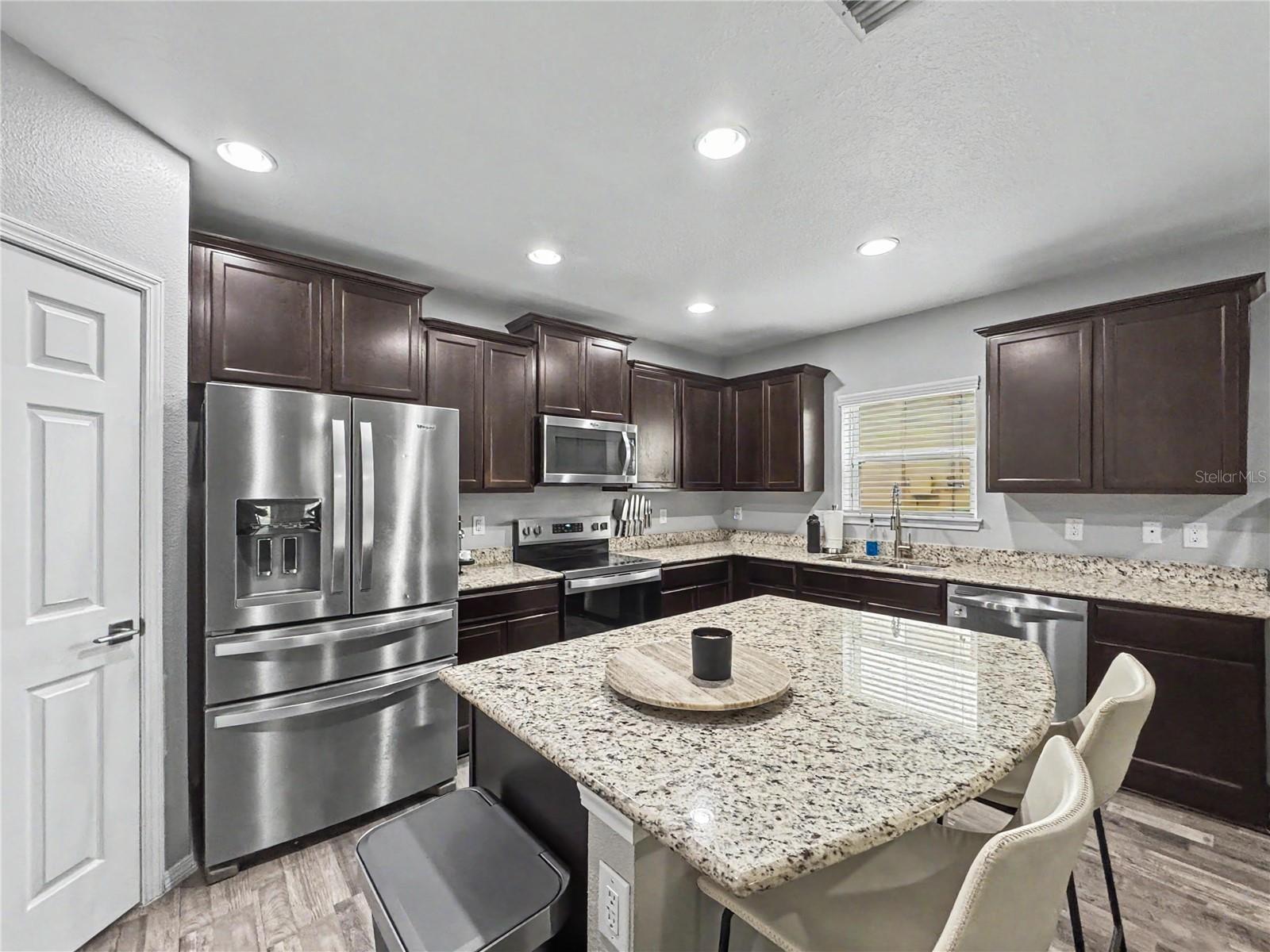 4842 Chatterton Way Property Photo 10