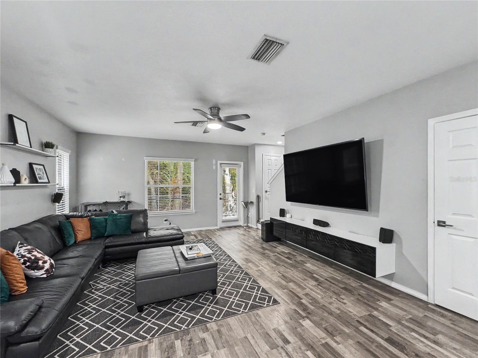 4842 Chatterton Way Property Photo 11