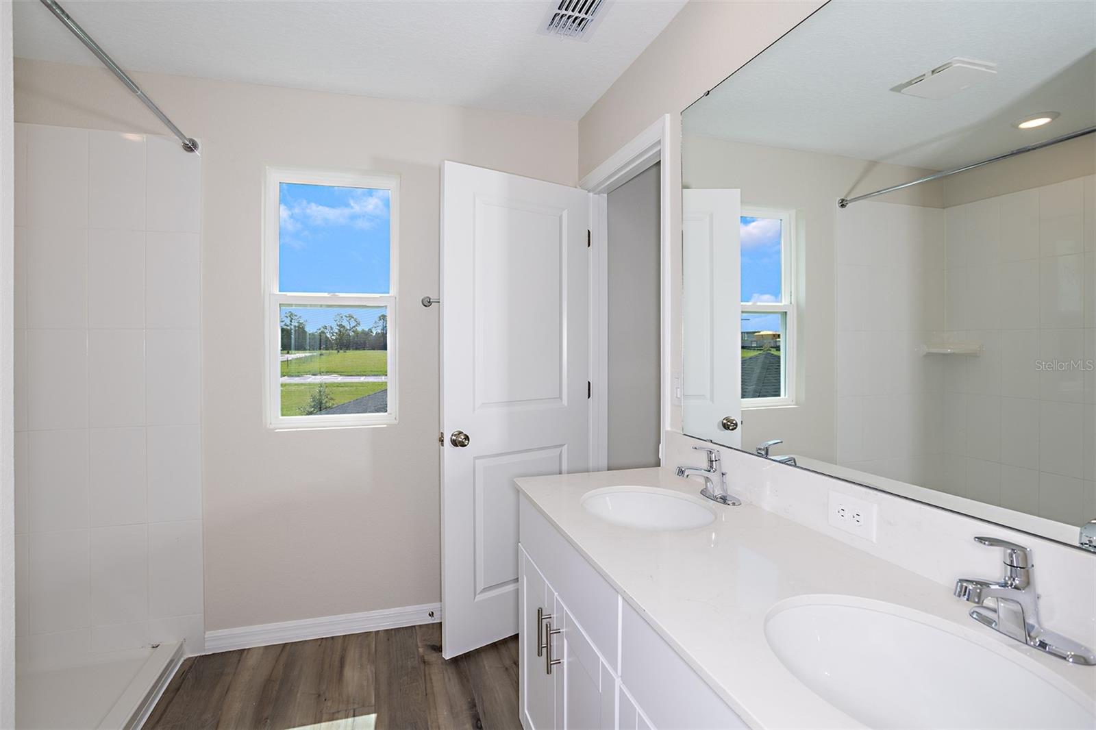 9144 Bent Br Property Photo 5
