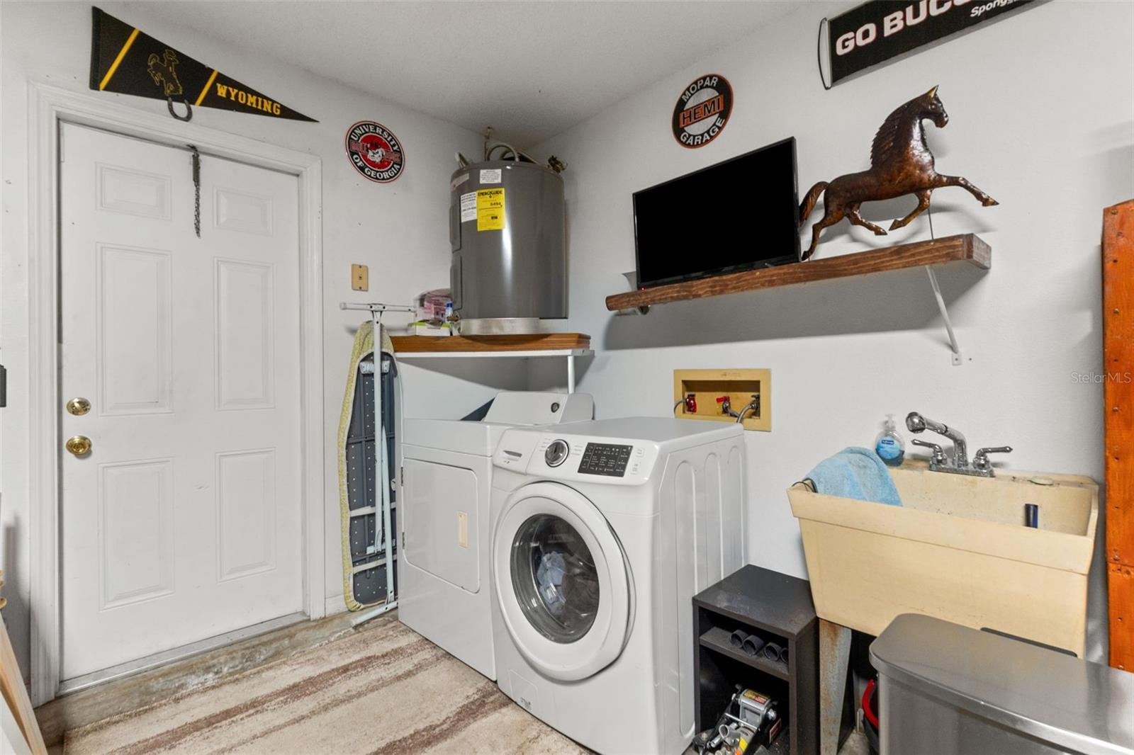 8449 Valmora St Property Photo 36