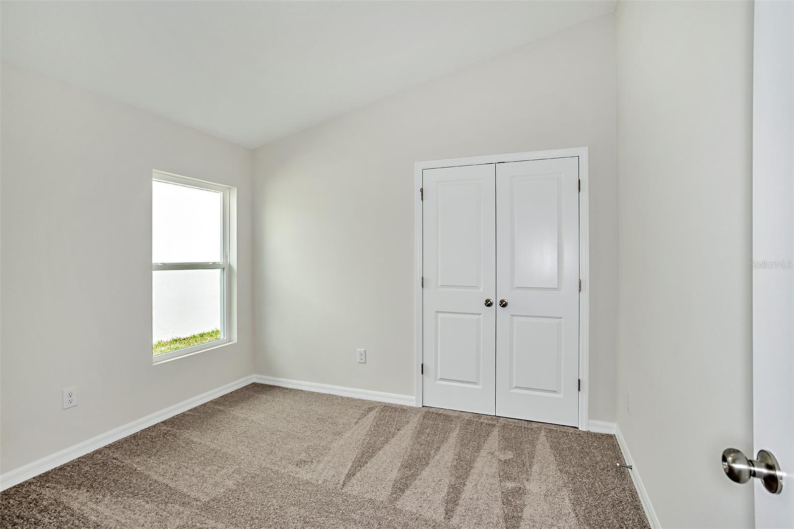 15204 Maude Landing Loop Property Photo 11